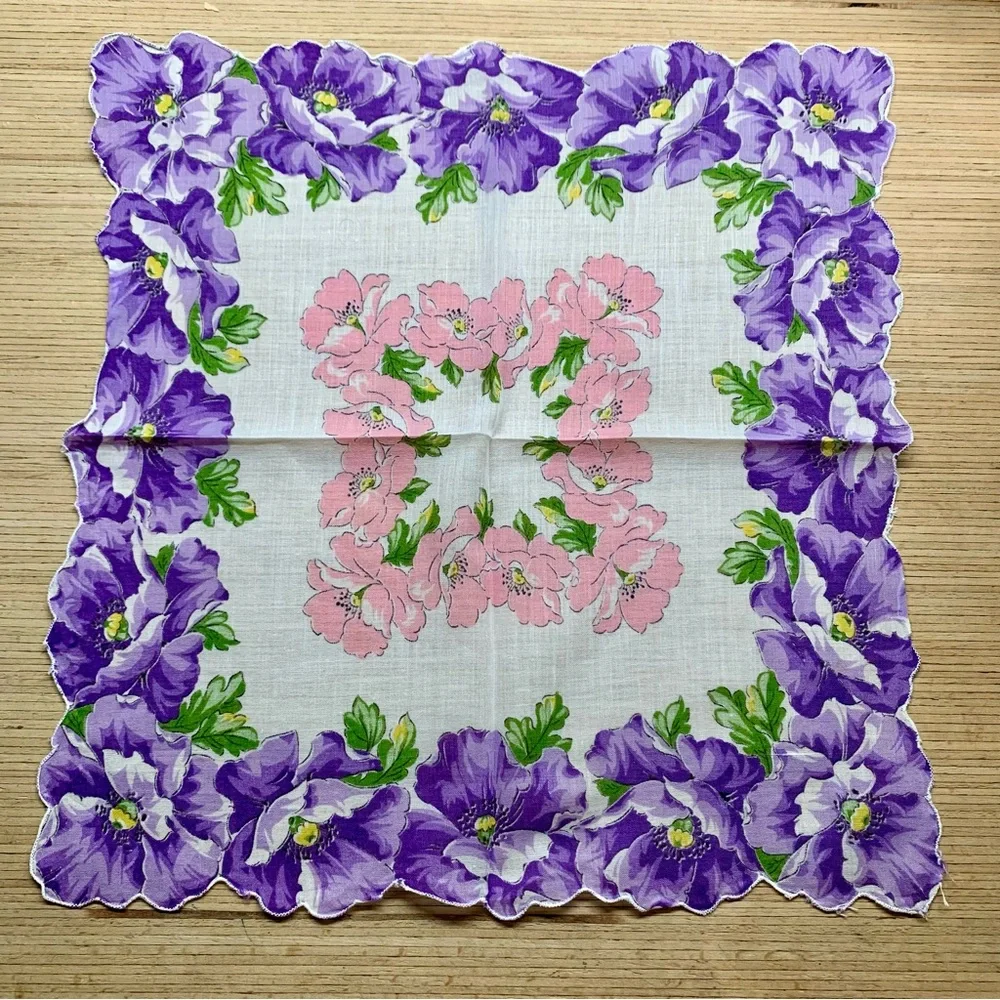 Vintage💜Cotton Floral Scalloped Handkerchief - Picture 2 of 4